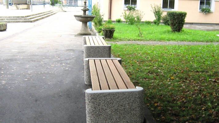 Klop Urbano brez naslona