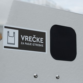 Koš Univerzal za pasje iztrebke